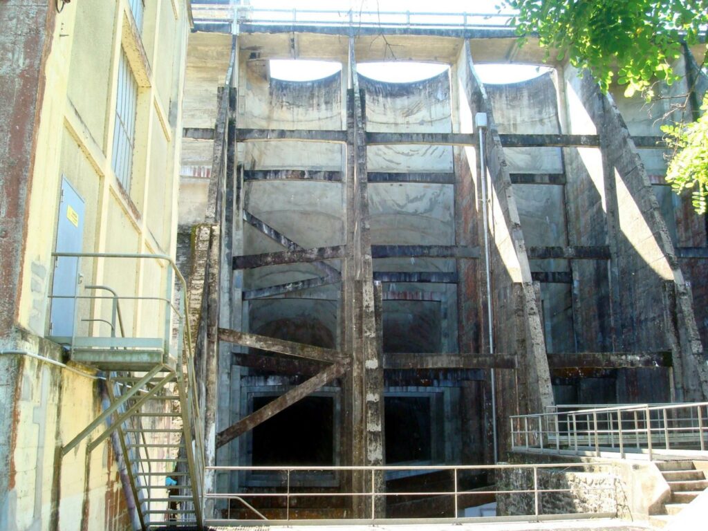 Rophémel_04-Détail_contreforts_bracons